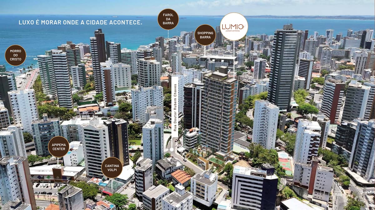 Vista aérea do bairro Jardim Apipema em Salvador mostrando o edifício Lumio, próximo ao Shopping Barra, Farol da Barra e Morro do Cristo.