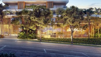 Fachada imponente e integrada ao verde no Bosque Caminho das Árvores